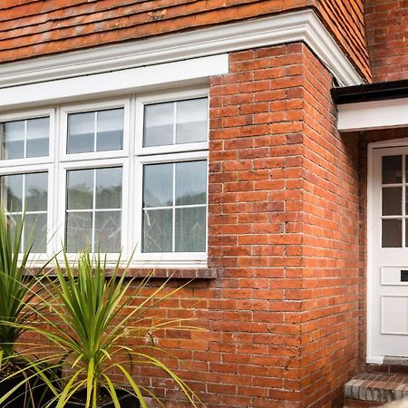 Meads Garden Cottage Close To Sea Eastbourne Eksteriør billede